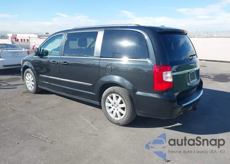 2016 Chrysler Town & Country Touring from USA, damaged, VIN 2C4RC1BGXGR231146